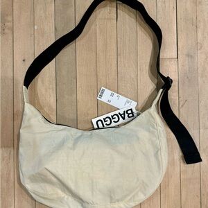 Baggu Medium Ivory Crescent Bag